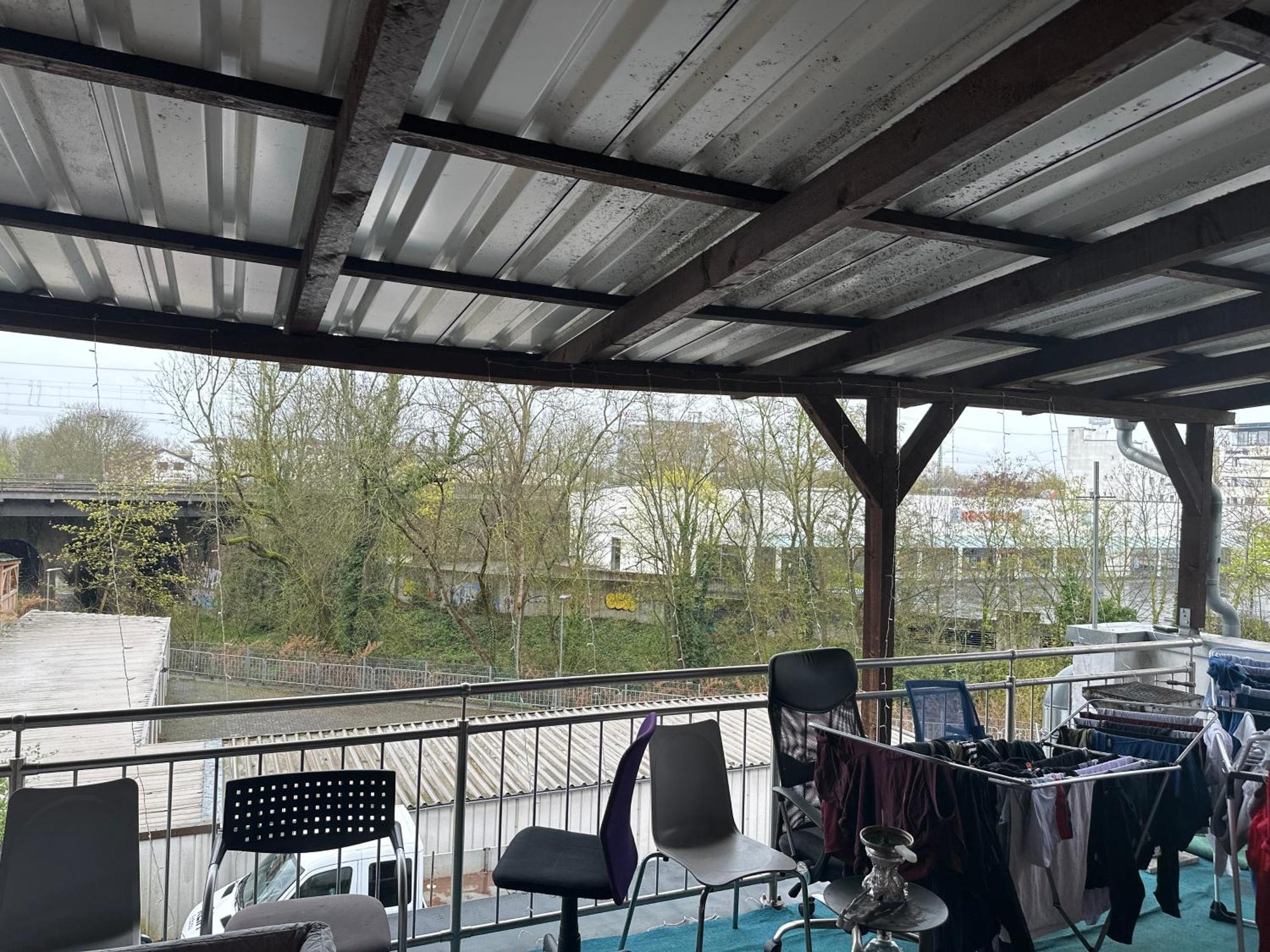 Schoenes Zimmer In Bahnhofsnaehe In Einer Wohnung Mit Grosser Terrasse Giessen Ngoại thất bức ảnh
