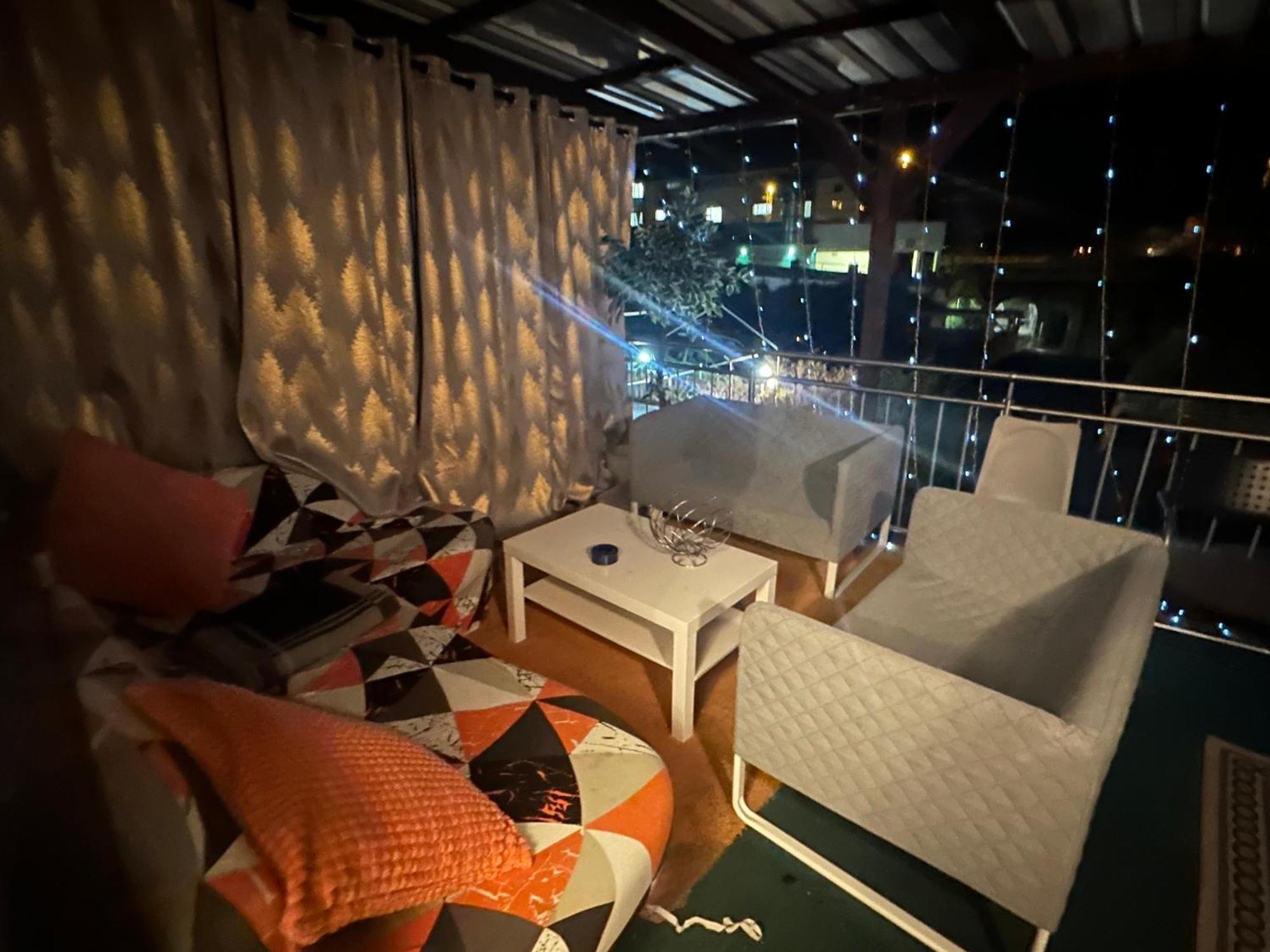 Schoenes Zimmer In Bahnhofsnaehe In Einer Wohnung Mit Grosser Terrasse Giessen Ngoại thất bức ảnh